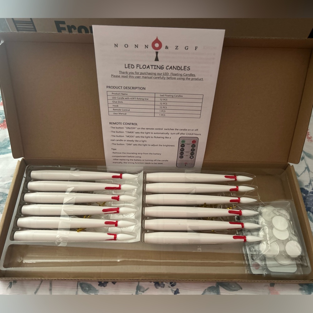 Set of 12 Flameless Floating White Candles
